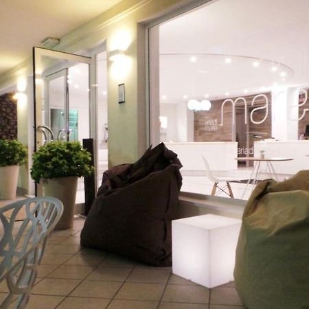 Hotel Aria Di Mare - Bed & Brunch In Centro A Riccione Zewnętrze zdjęcie