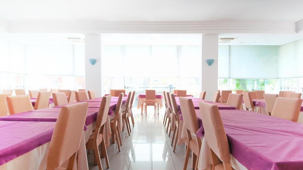 Hotel Aria Di Mare - Bed & Brunch In Centro A Riccione Zewnętrze zdjęcie